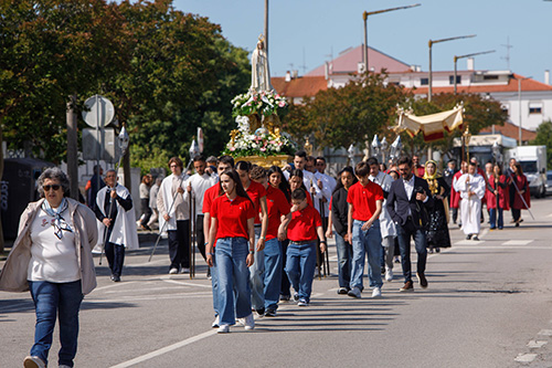 2026_05_17 Comunhão e Procissão Solene - N Sra de Fátima